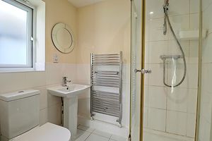 En-Suite- click for photo gallery